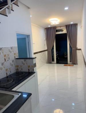 Bán nhà ngõ 4 tầng 35m2 ở Hoàng Cầu