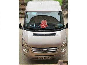 Xe Ford Transit