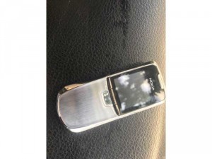 Địa chỉ bán Nokia 8800 Anakin chính hãng tại thành phố HCM