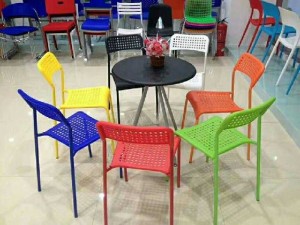 Thanh lý 28 ghế nhựa đúc mới 100%