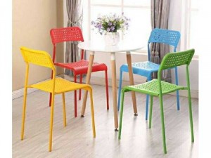 Thanh lý 28 ghế nhựa đúc mới 100%