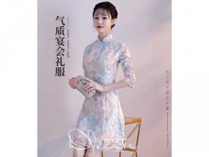 Váy cố trang trung hoa cách tân