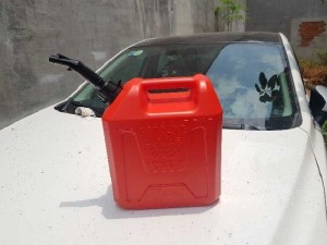 Thùng xăng dự phòng 10L valve an toàn