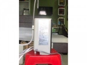 Máy lọc nước ion kiềm toto tek513