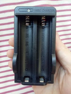 Sạc pin 18650 | Cục sạc pin 18650