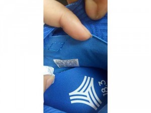 Cần bán giày đá banh Adidas Nemeziz Tango 18.3 tf new 100% giá 1,4tr