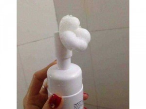 Sữa rữa mặt tạo bọt M'White
