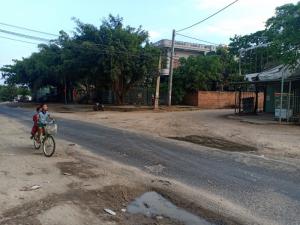 Bán lô đất sát lô góc mặt tiền đường 50m đường thông các tỉnh nam bắc dân cư đông đúc
