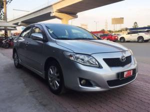 Bán xe Altis 2.0V sx 2010 màu bạc, giá giảm sâu 30 triệu đồng