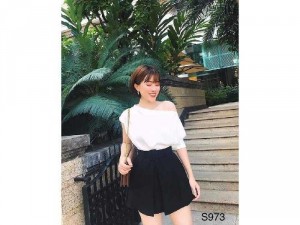 Sét áo lệch vai + quần giả váy kèm beo