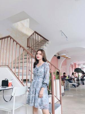 Đầm xòe voan hoa đỏ