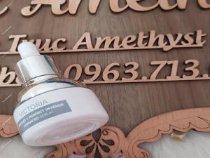 Serum Dưỡng Trắng Tái Tạo Da Victoria