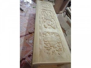 Áo quan gỗ vàng tâm trạm tứ quý