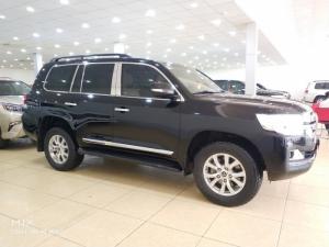 Bán Toyota Land Cruiser VX 4.6 sx 2016 tên công ty