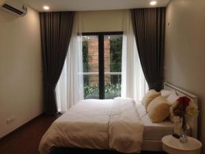 Bán nhà đẹp phố Phạm Ngọc Thạch 40m2, MT 4,2m.