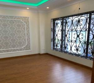 Bán Gấp nhà mới xây 5 tầng phố Đội Cấn, gần đường ô tô. Giá 4,95 tỷ