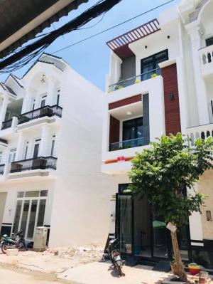 Bán Nhà 1 Trệt 2 Lầu Đường B5 Khu Dân Cư Hưng Phú Cần Thơ 4.5x15m.