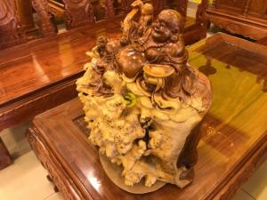 Tượng Phật Di Lặc Gỗ Nu Hương Quý Hiếm