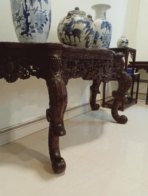 Bàn kê đồ bán nguyệt hoa lá tây