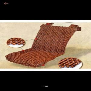 Thảm lót ghế hạt gỗ