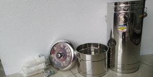 XEM THÊM CÁC SẢN PHẨM KHÁC CỦA SHOP TẠI ĐÂY
★ Cam kết về chất lượng và dịch vụ bán hàng:
1. Hàng thật như hình. Để khách yên tâm mua hàng.
2. Cung cấp các sản phẩm theo đúng tiêu chuẩn với chất lượng tốt nhất.
★ Quy định đổi trả:
Sẵn sàng đổi trả hoặc hoàn lại tiền cho khách hàng với điều kiện sản phẩm phải còn nguyên hộp trong 48h kể từ ngày nhận hàng cho những lý do sau :
1. Sản phẩm bị lỗi.
2. Hư hỏng trong quá trình vận chuyển.
3. Khách hàng đưa ra lý do hợp lý về sự không hài lòng đối với sản phẩm và được sự đồng ý từ Shop
Cam kết về chất lượng và dịch vụ bán hàng
- Cung cấp các sản phẩm theo đúng tiêu chuẩn với chất lượng tốt nhất;
- Giá cả cạnh tranh;
- Đáp ứng mọi yêu cầu của khách hàng trong thời gian ngắn nhất;
- Đảm bảo về số lượng và đúng chủng loại khách đặt ;
- Tư vấn miễn phí 24/24 cho quý khách hàng về các sản phẩm của chúng tôi, bất cứ thắc mắc gì trước và sau khi mua sản phẩm ;
- Shop chỉ cung cấp những sản phẩm có chất lượng tốt nhất tới tay khách hàng.
- Với phương châm “Sự hài lòng của quý khách là thành công của chúng tôi”,chúng tôi luôn luôn lắng nghe và sẵn sàng tiếp thu mọi ý kiến góp ý của quý khách hàng; không ngừng cải tiến, nghiên cứu và ứng dụng các công nghệ mới vào sản xuất để ngày càng hoàn thiện hơn các dòng sản phẩm chính, nâng cao tính năng và giảm giá thành sản xuất, mang lại cho khách hàng nhiều sự lựa chọn với giá cả hợp lý nhất
Xin vui lòng Miễn trả giá.
1-Quý Khách Mua Hàng Lưu ý:
• Cước phí vận chuyển:
•
• Giá hiển thị trên sản phẩm chỉ là giá trị của sản phẩm (chưa bao gồm thuế VAT
•
• phí vận chuyển), Quý khách hàng đặt hàng (đặc biệt đối với khách ở tỉnh) sẽ
•
• cộng thêm phí vận chuyển, mức phí vận chuyển cao hay thấp và thời gian vận
•
• chuyển sẽ phụ thuộc vào nơi đặt hàng của Quý khách, vì vậy Quý khách nên
•
• kiểm tra thật kỹ thông tin lúc đặt hàng, số tiền và thời gian vận chuyển để cân
•
• nhắc trước khi đặt hàng.
•
• Đối với các sản phẩm hàng cồng kềnh quý khách lên đặt. Mỗi1 sản phảm là 1 đơn , để
•
• tiện cho việc vận chuyển và đóng gói
•
• Khi đặt hàng Quý khách vui lòng ghi chú vào đơn hàng khi cần có thêm thông tin
•
• như: màu sắc, thời gian Quý khách có thể nhận hàng, ....(màu sắc ghi chú sẽ
•
• được ưu tiên nếu hết shop sẽ chọn ngẫu nhiên)
•
• Và sau khi đặt hàng xong quý khách lên gọi điện hoặc chat zalo thông báo cho shop
•
• Để được hỗ trợ giao hàng trong thời gian sớm nhất
•
• Khi đặt hàng xong Quý khách vui lòng nghe máy trong thời gian giao hàng để
• bên vận chuyển giao hàng liên lạc kịp thời để đưa sản phẩm đến Quý khách
•
• Thắc mắc về thông tin hàng hóa, chất lượng sản phẩm, hỗ trợ kỹ thuật
..vv ĐT/ZaLo : 0938921873-INOX KIM HẰNG-Ms-Hằng
• Cảm ơn Quý khách đã quan tâm đến sản phẩm của shop.
•
• VỚI PHƯƠNG CHÂM “Chất lượng - Uy tín hàng đầu”
•
• Sự hài lòng của quý khách là thành công của shop!
Shop chuyên cung cấp: sỉ và lẻ. Các mặt hàng gia dụng. nhôm, nhựa, sắt, inox 201 và 304- nguồn hàng luôn có sẵn. Đặc biệt là: Có bán các phụ kiện lẻ, của sản phẩm khi khách cần. Nhận đặt hàng theo yêu cầu của quý khách.
Shop bán rất nhiều sản phẩm, quý khách có thể vào mục gian hàng của shop, để tham khảo các mặt hàng shop bán, xin chân thành cảm ơn.
Shop luôn phục vụ tận tình, chu đáo từ khâu tư vấn, đến lúc nhận hàng và bảo trì sản phẩm.
Mỗi khi khách muốn tìm lại shop. Xin vui lòng tìm kiếm shop INOX KIM HẰNG Q9.
www0909443873.chatnhanh.com
https:// /muabannhanh.com/0909443873
ĐC:187 LÊ VĂN VIỆT, P. HIỆP PHÚ,Q9,TP.HCM
facebook : INOX KIM HẰNG
Youtube :INOX KIM HẰNG Q9
Chúc quý khách vui vẻ!
Cám ơn quý khách hàng đã đặt mua sản phẩm của shop.
Trân trọng được phục vụ lại trong những lần sau!