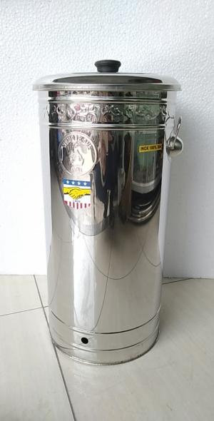 XEM THÊM CÁC SẢN PHẨM KHÁC CỦA SHOP TẠI ĐÂY
★ Cam kết về chất lượng và dịch vụ bán hàng:
1. Hàng thật như hình. Để khách yên tâm mua hàng.
2. Cung cấp các sản phẩm theo đúng tiêu chuẩn với chất lượng tốt nhất.
★ Quy định đổi trả:
Sẵn sàng đổi trả hoặc hoàn lại tiền cho khách hàng với điều kiện sản phẩm phải còn nguyên hộp trong 48h kể từ ngày nhận hàng cho những lý do sau :
1. Sản phẩm bị lỗi.
2. Hư hỏng trong quá trình vận chuyển.
3. Khách hàng đưa ra lý do hợp lý về sự không hài lòng đối với sản phẩm và được sự đồng ý từ Shop
Cam kết về chất lượng và dịch vụ bán hàng
- Cung cấp các sản phẩm theo đúng tiêu chuẩn với chất lượng tốt nhất;
- Giá cả cạnh tranh;
- Đáp ứng mọi yêu cầu của khách hàng trong thời gian ngắn nhất;
- Đảm bảo về số lượng và đúng chủng loại khách đặt ;
- Tư vấn miễn phí 24/24 cho quý khách hàng về các sản phẩm của chúng tôi, bất cứ thắc mắc gì trước và sau khi mua sản phẩm ;
- Shop chỉ cung cấp những sản phẩm có chất lượng tốt nhất tới tay khách hàng.
- Với phương châm “Sự hài lòng của quý khách là thành công của chúng tôi”,chúng tôi luôn luôn lắng nghe và sẵn sàng tiếp thu mọi ý kiến góp ý của quý khách hàng; không ngừng cải tiến, nghiên cứu và ứng dụng các công nghệ mới vào sản xuất để ngày càng hoàn thiện hơn các dòng sản phẩm chính, nâng cao tính năng và giảm giá thành sản xuất, mang lại cho khách hàng nhiều sự lựa chọn với giá cả hợp lý nhất
Xin vui lòng Miễn trả giá.
1-Quý Khách Mua Hàng Lưu ý:
• Cước phí vận chuyển:
•
• Giá hiển thị trên sản phẩm chỉ là giá trị của sản phẩm (chưa bao gồm thuế VAT
•
• phí vận chuyển), Quý khách hàng đặt hàng (đặc biệt đối với khách ở tỉnh) sẽ
•
• cộng thêm phí vận chuyển, mức phí vận chuyển cao hay thấp và thời gian vận
•
• chuyển sẽ phụ thuộc vào nơi đặt hàng của Quý khách, vì vậy Quý khách nên
•
• kiểm tra thật kỹ thông tin lúc đặt hàng, số tiền và thời gian vận chuyển để cân
•
• nhắc trước khi đặt hàng.
•
• Đối với các sản phẩm hàng cồng kềnh quý khách lên đặt. Mỗi1 sản phảm là 1 đơn , để
•
• tiện cho việc vận chuyển và đóng gói
•
• Khi đặt hàng Quý khách vui lòng ghi chú vào đơn hàng khi cần có thêm thông tin
•
• như: màu sắc, thời gian Quý khách có thể nhận hàng, ....(màu sắc ghi chú sẽ
•
• được ưu tiên nếu hết shop sẽ chọn ngẫu nhiên)
•
• Và sau khi đặt hàng xong quý khách lên gọi điện hoặc chat zalo thông báo cho shop
•
• Để được hỗ trợ giao hàng trong thời gian sớm nhất
•
• Khi đặt hàng xong Quý khách vui lòng nghe máy trong thời gian giao hàng để
• bên vận chuyển giao hàng liên lạc kịp thời để đưa sản phẩm đến Quý khách
•
• Thắc mắc về thông tin hàng hóa, chất lượng sản phẩm, hỗ trợ kỹ thuật
..vv ĐT/ZaLo : 0938921873-INOX KIM HẰNG-Ms-Hằng
• Cảm ơn Quý khách đã quan tâm đến sản phẩm của shop.
•
• VỚI PHƯƠNG CHÂM “Chất lượng - Uy tín hàng đầu”
•
• Sự hài lòng của quý khách là thành công của shop!
Shop chuyên cung cấp: sỉ và lẻ. Các mặt hàng gia dụng. nhôm, nhựa, sắt, inox 201 và 304- nguồn hàng luôn có sẵn. Đặc biệt là: Có bán các phụ kiện lẻ, của sản phẩm khi khách cần. Nhận đặt hàng theo yêu cầu của quý khách.
Shop bán rất nhiều sản phẩm, quý khách có thể vào mục gian hàng của shop, để tham khảo các mặt hàng shop bán, xin chân thành cảm ơn.
Shop luôn phục vụ tận tình, chu đáo từ khâu tư vấn, đến lúc nhận hàng và bảo trì sản phẩm.
Mỗi khi khách muốn tìm lại shop. Xin vui lòng tìm kiếm shop INOX KIM HẰNG Q9.
www0909443873.chatnhanh.com
https:// /muabannhanh.com/0909443873
ĐC:187 LÊ VĂN VIỆT, P. HIỆP PHÚ,Q9,TP.HCM
facebook : INOX KIM HẰNG
Youtube :INOX KIM HẰNG Q9
Chúc quý khách vui vẻ!
Cám ơn quý khách hàng đã đặt mua sản phẩm của shop.
Trân trọng được phục vụ lại trong những lần sau!