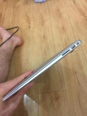 Bán macbook air 13' 2012 i5/4g/256g
