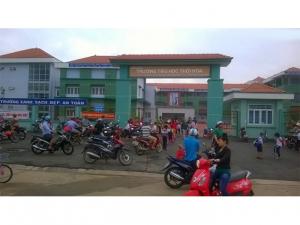 Bán đát nền