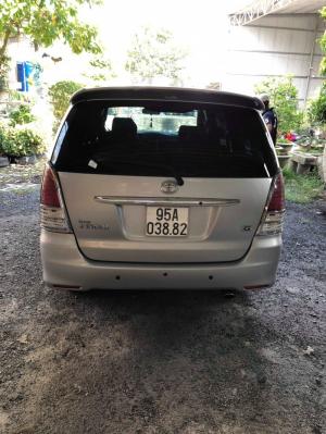 Cần bán xe innova 2009 số sàn