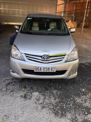Cần bán xe innova 2009 số sàn