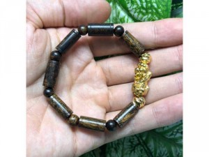 Vòng trầm hương đốt trúc mix tì hiu