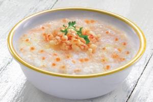 Cách nấu cháo tôm thơm ngon hấp dẫn cho cả nhà