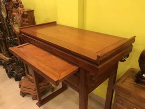 Bàn thờ nhà chung cư mẫu đẹp giá hợp lí