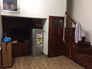 Bán Nhà Phố Đê La Thành , MT 5M, diện tích 35m , nhà 4 tầng, 2 mặt thoáng,