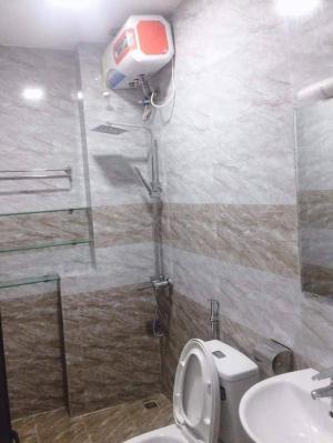 Bán Nhà Phố Đê La Thành , MT 5M, diện tích 35m , nhà 4 tầng, 2 mặt thoáng,