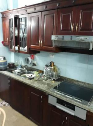 Nhà đẹp Phố Chính Kinh 30m2, MT 4.5m, ngõ rộng, lô góc, gần phố chỉ 2.1 tỷ.