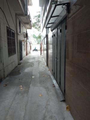 Bán nhà phân lô kv Lê Trọng Tấn 5t, 32m, cách oto 30m, nhỉnh 3 tỷ.