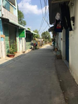 bán 2 dẫy trọ 12 phòng 2 kitot, gần chợ, ơ Hóc Môn shr