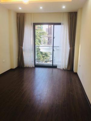 Bán nhà đẹp Yên Lãng 50m2*5 tầng, MT4,5m giá 4,5 tỷ.
