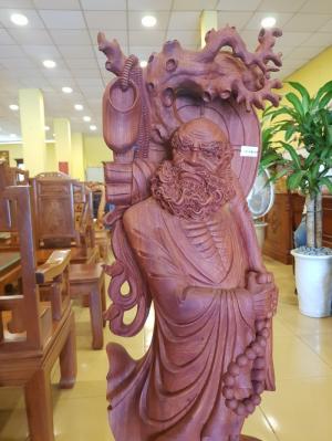 Tượng đạt ma sư tổ trấn trạch , cao 1m3, hàng trưng bày tại Tiền Giang