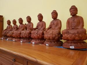 Tượng Thất Phật Dược Sư nội thất phòng thờ