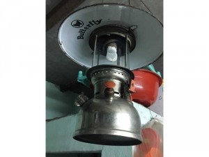 Cây Đèn Măng Sông Hiệu Aida Của Đức Nay Không Sử Dụng Nữa Cần Bán Lại Cho Người Có Thiện Chí Chơi Đèn