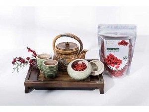 Táo Mèo Ngâm Rượu Và Pha Trà