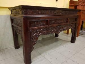 Bàn thờ ngũ phúc, chân 20, hàng trưng bày tại Tiền Giang