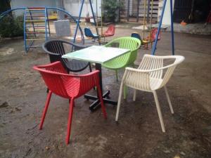 Bàn ghế cafe mây nhựa giá rẻ tại xưởng sản xuất HGH 1209