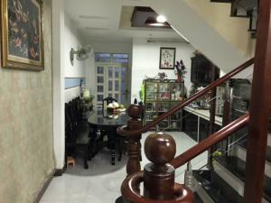 Bán nhà 1 trệt 2 lầu tân hiệp kdc đinh thuận