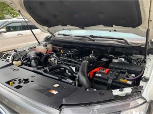 Ford Ranger XLS số sàn xe đi kỹ ít trầy xước