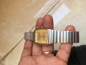 Đồng hồ hiệu JUNGHANS