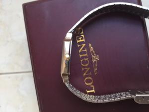 Đồng hồ hiệu JUNGHANS