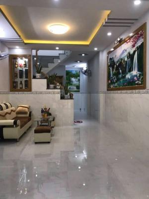 Bán nhà đi Úc Lê Văn Sỹ Phú Nhuận 37m2, 4T, giá 5.9 tỷ